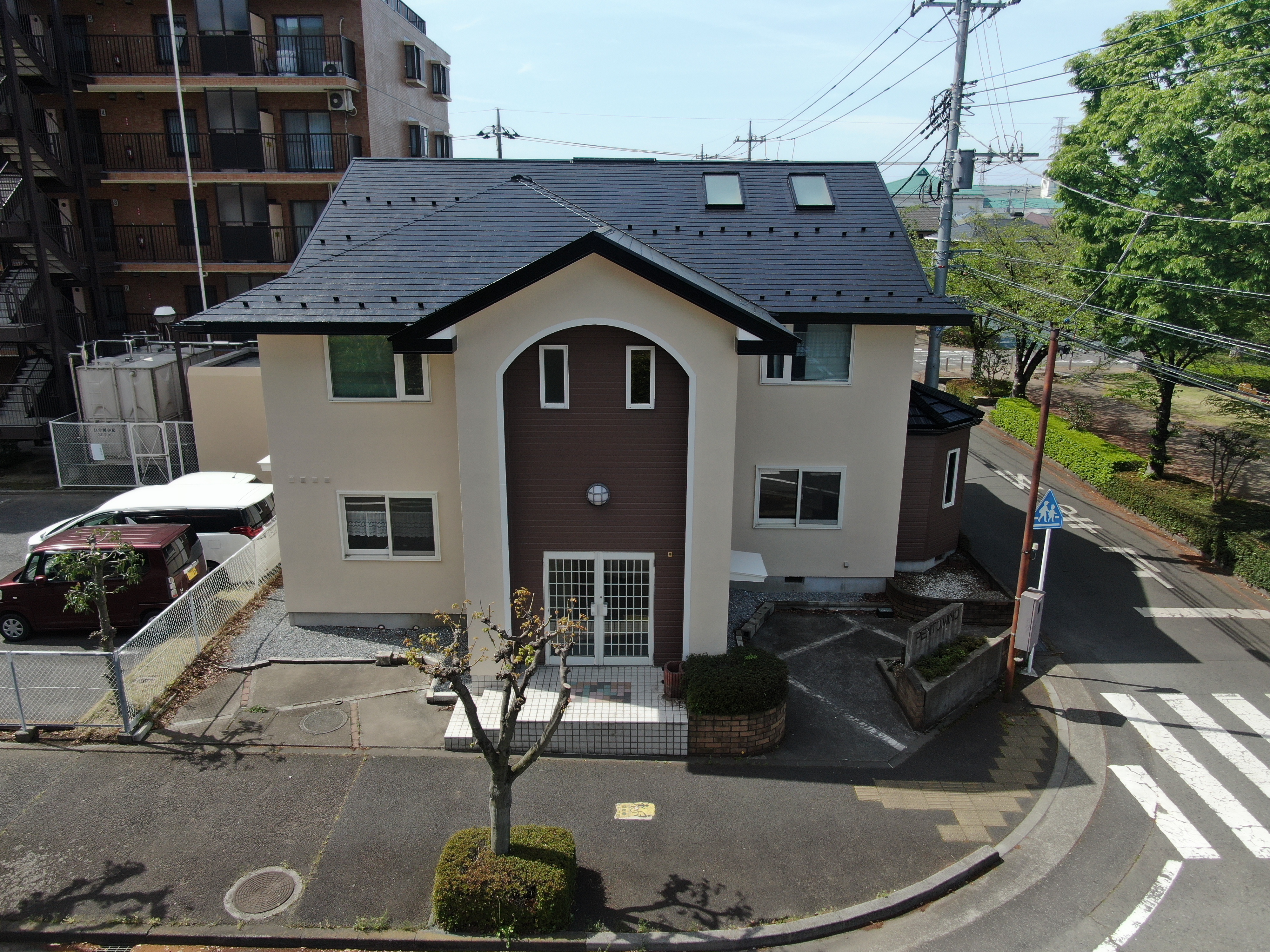 外壁塗装｜ベージュとブラウンの落ち着いた配色へ 施工後